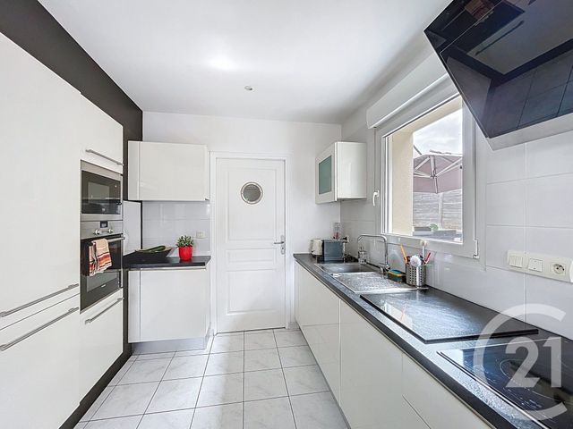 Afficher la photo en grand maison à vendre - 6 pièces - 146.0 m2 - LAMBALLE - 22 - BRETAGNE - Century 21 Coeur De Penthièvre