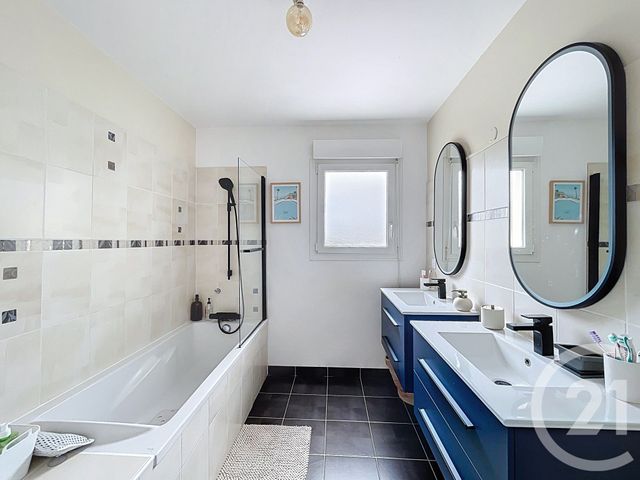 Afficher la photo en grand maison à vendre - 6 pièces - 146.0 m2 - LAMBALLE - 22 - BRETAGNE - Century 21 Coeur De Penthièvre