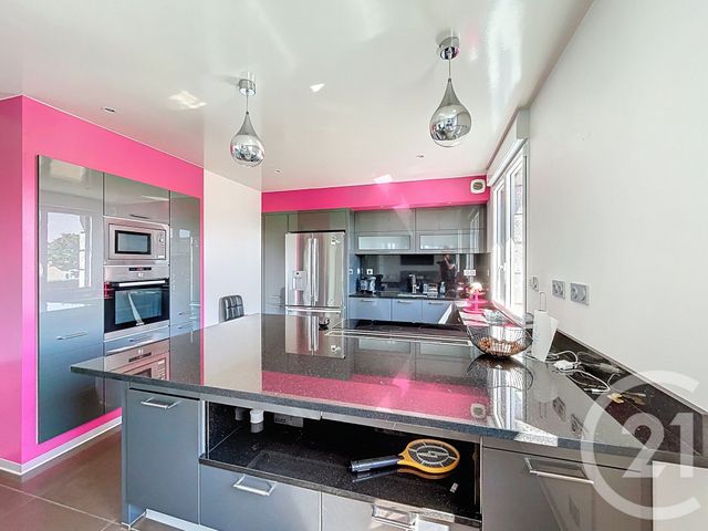 Afficher la photo en grand maison à vendre - 9 pièces - 170.4 m2 - LA BOUILLIE - 22 - BRETAGNE - Century 21 Coeur De Penthièvre