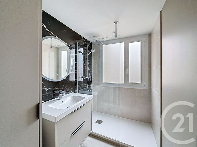 Appartement T4 à louer - 4 pièces - 74.0 m2 - LAMBALLE - 22 - BRETAGNE - Century 21 Coeur De Penthièvre