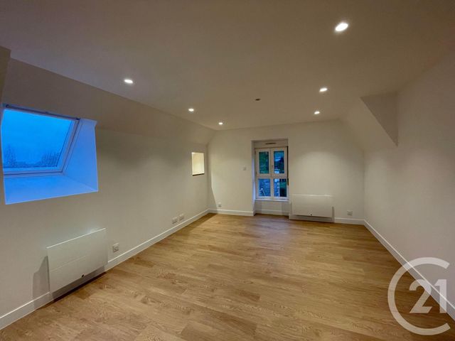 Appartement T3 à louer - 3 pièces - 47.77 m2 - LAMBALLE - 22 - BRETAGNE - Century 21 Coeur De Penthièvre