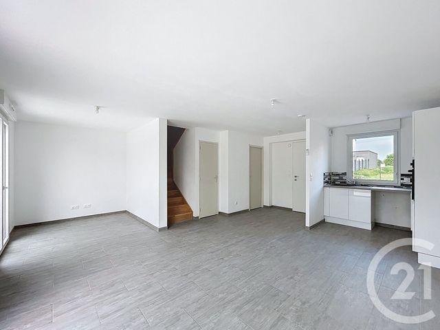 maison à louer - 4 pièces - 74.12 m2 - NOYAL - 22 - BRETAGNE - Century 21 Coeur De Penthièvre