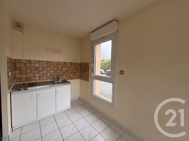 Appartement Studio à louer - 1 pièce - 25.5 m2 - LAMBALLE - 22 - BRETAGNE - Century 21 Coeur De Penthièvre