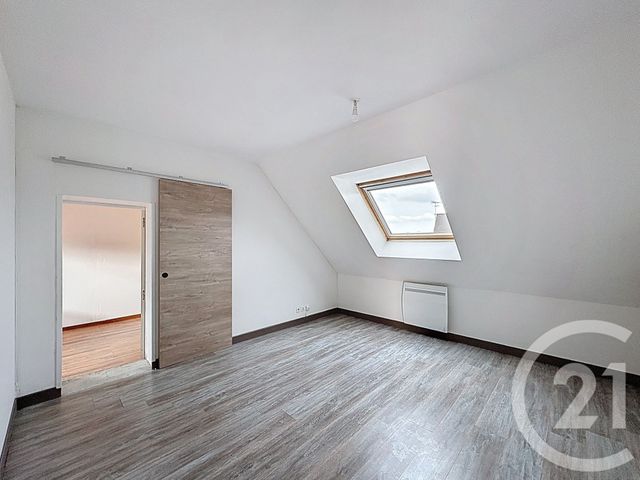 maison à louer - 6 pièces - 100.0 m2 - LAMBALLE - 22 - BRETAGNE - Century 21 Coeur De Penthièvre