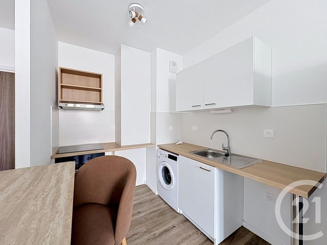 Appartement T2 à louer - 2 pièces - 42.08 m2 - LAMBALLE - 22 - BRETAGNE - Century 21 Coeur De Penthièvre