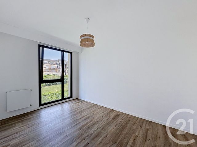 Appartement T2 à louer - 2 pièces - 42.08 m2 - LAMBALLE - 22 - BRETAGNE - Century 21 Coeur De Penthièvre