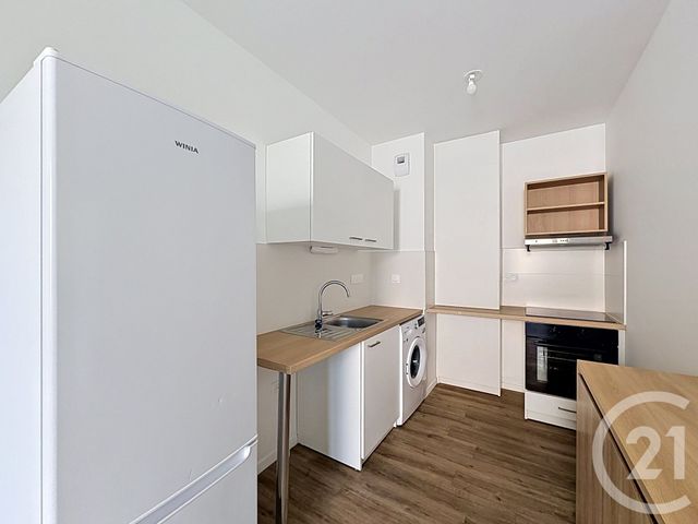 Appartement T2 à louer - 2 pièces - 42.11 m2 - LAMBALLE - 22 - BRETAGNE - Century 21 Coeur De Penthièvre