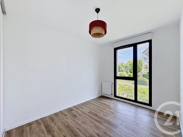 Appartement T2 à louer - 2 pièces - 42.11 m2 - LAMBALLE - 22 - BRETAGNE - Century 21 Coeur De Penthièvre