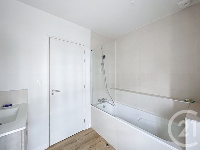 maison à louer - 3 pièces - 71.32 m2 - LAMBALLE - 22 - BRETAGNE - Century 21 Coeur De Penthièvre