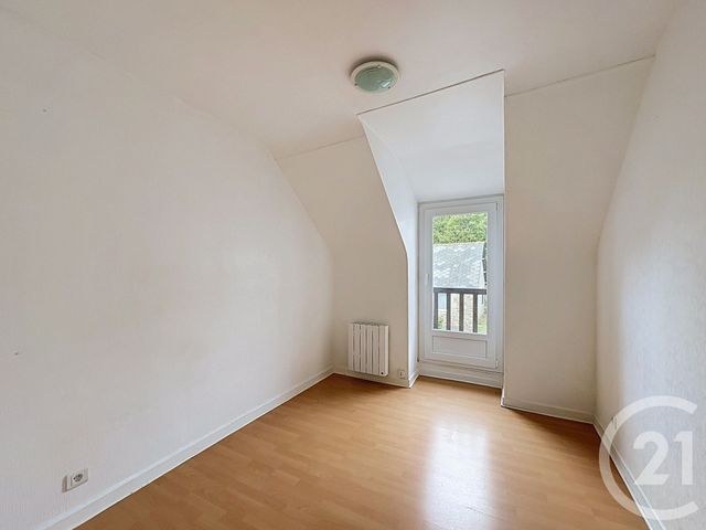 Appartement T3 à louer - 3 pièces - 47.0 m2 - LAMBALLE - 22 - BRETAGNE - Century 21 Coeur De Penthièvre