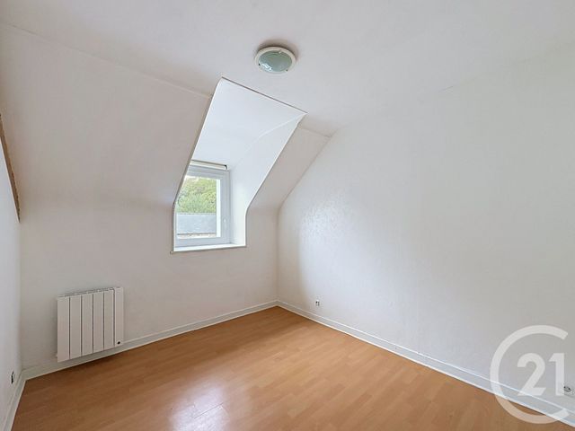 Appartement T3 à louer - 3 pièces - 47.0 m2 - LAMBALLE - 22 - BRETAGNE - Century 21 Coeur De Penthièvre